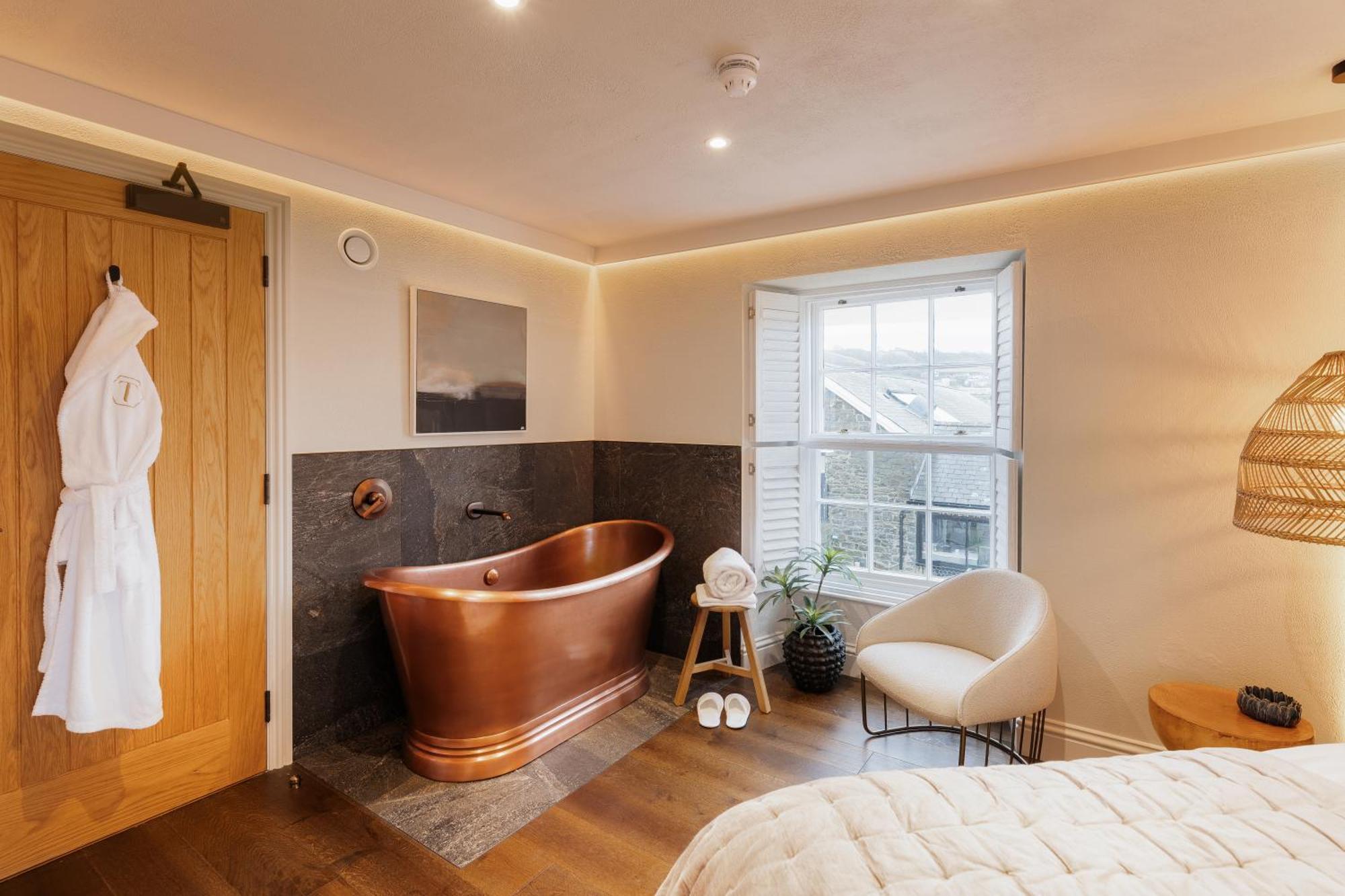 Hive Townhouse Hotel Aberaeron Exterior foto